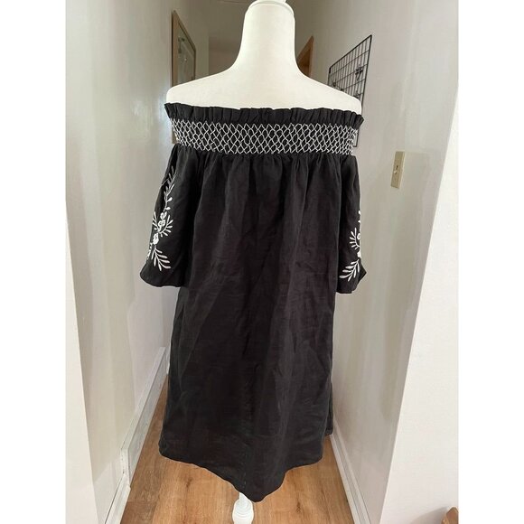 EUC Vince Camuto Off-The-Shoulder Black Dress With White Embroidery - Picture 4 of 8